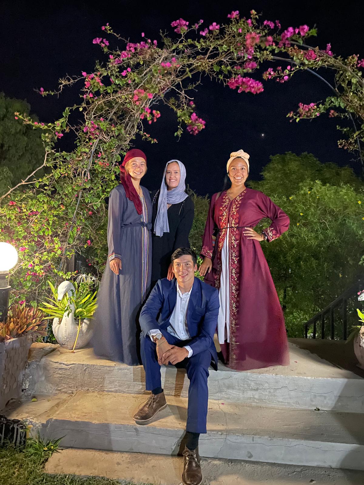 já, Melanie, Anahi a Tyler